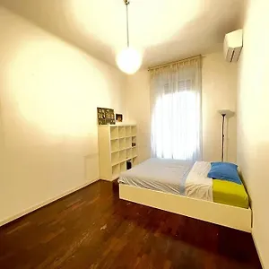 Modern Pretty Near Isola Zone Appartamento